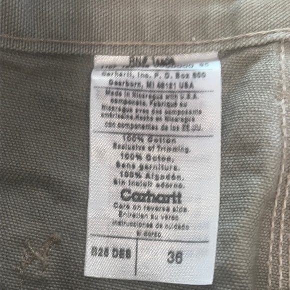 Carhartt Gray Cargo Shorts Versatile and Durable - Picture 3 of 12